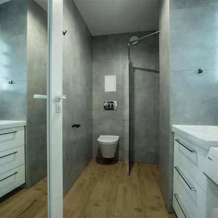 شقة Wigurytower 98